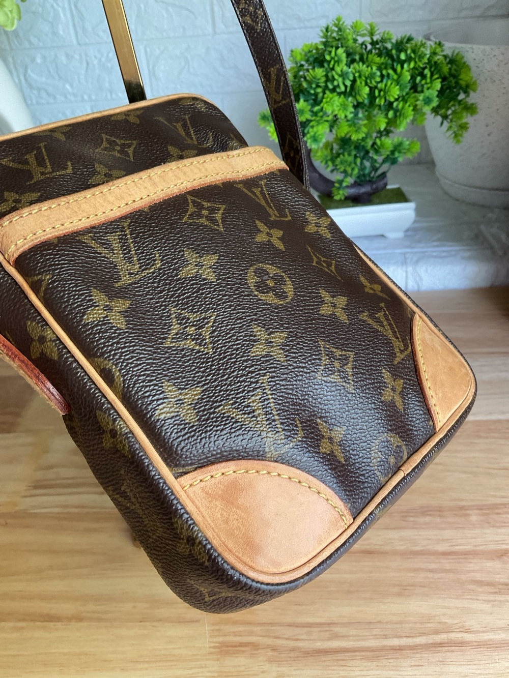 ✅LV AUTHENTIC Monogram Messenger UNISEX Bag LOUIS Vuitton - Picture 2 of 14